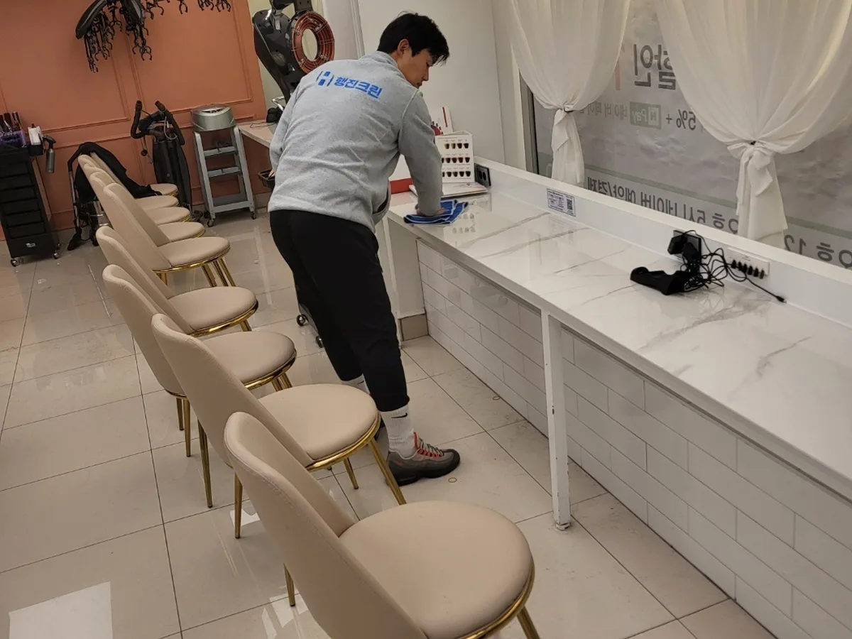 안산시 상록구 본오동 대기석·카운터 위생 청소 사례 - 행진크린